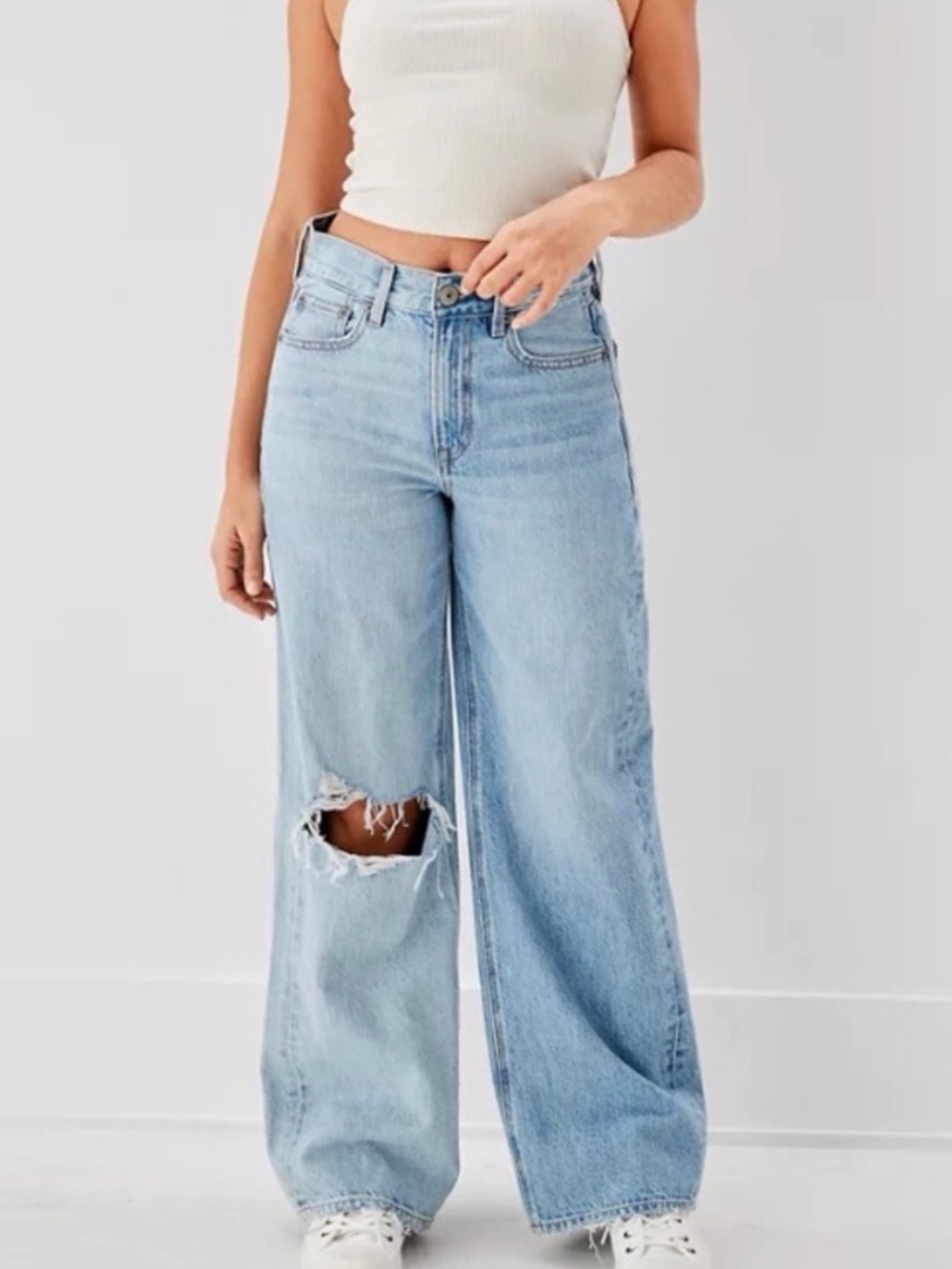 American Eagle Outfitters Skater Two Toned Wide-Leg Distressed Jeans 12